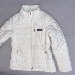 Patagonia girls White Nano Puff